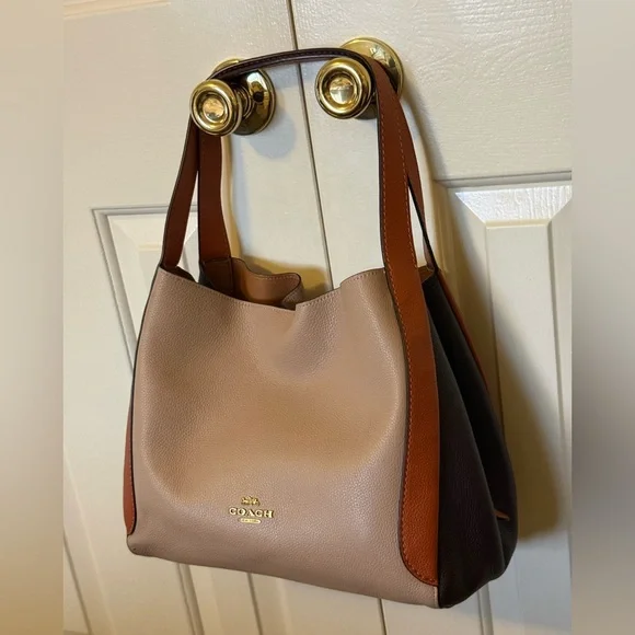 Coach Two-Tone Tan and Brown Shoulder Bag - Picture 3 of 11